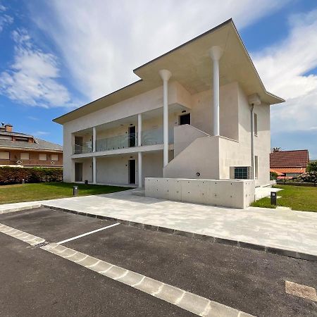 Apartamentos La Canal Soto de la Marina Exteriör bild