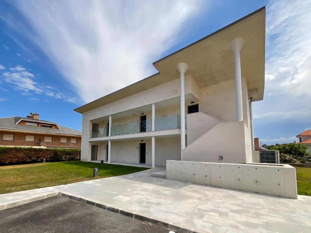 Apartamentos La Canal Soto de la Marina Exteriör bild