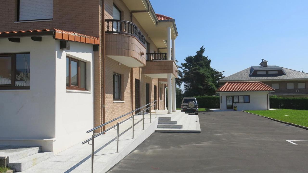 Apartamentos La Canal Soto de la Marina Exteriör bild