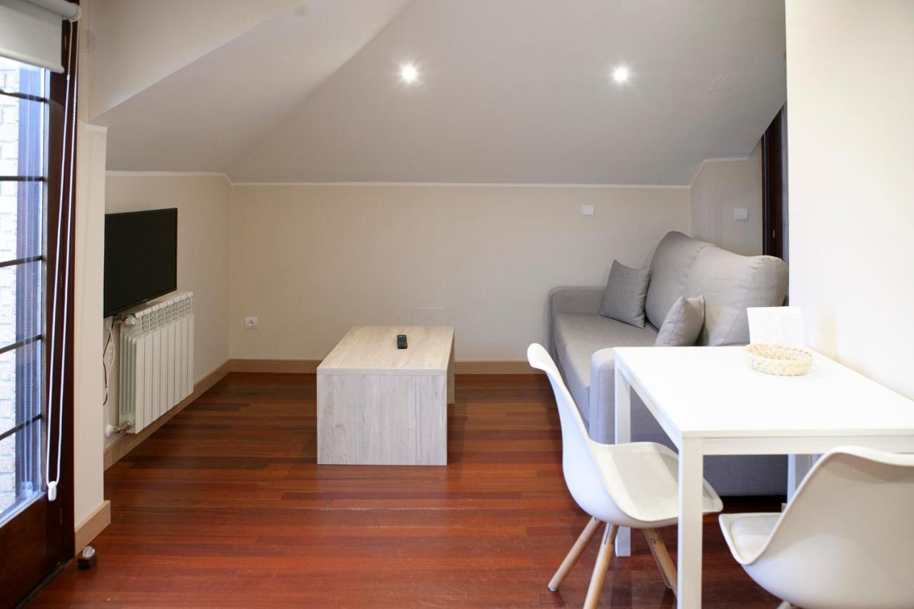 Apartamentos La Canal Soto de la Marina Exteriör bild