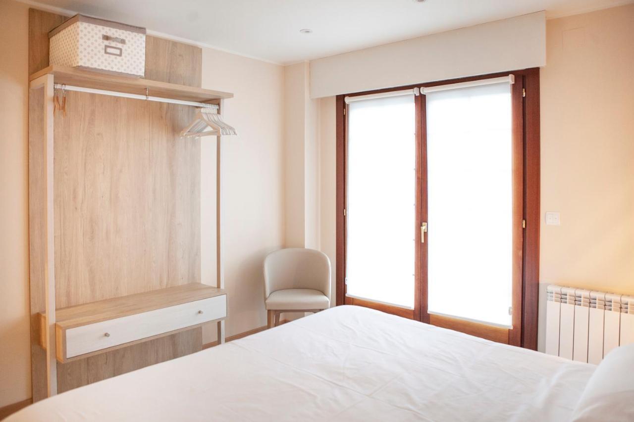 Apartamentos La Canal Soto de la Marina Exteriör bild