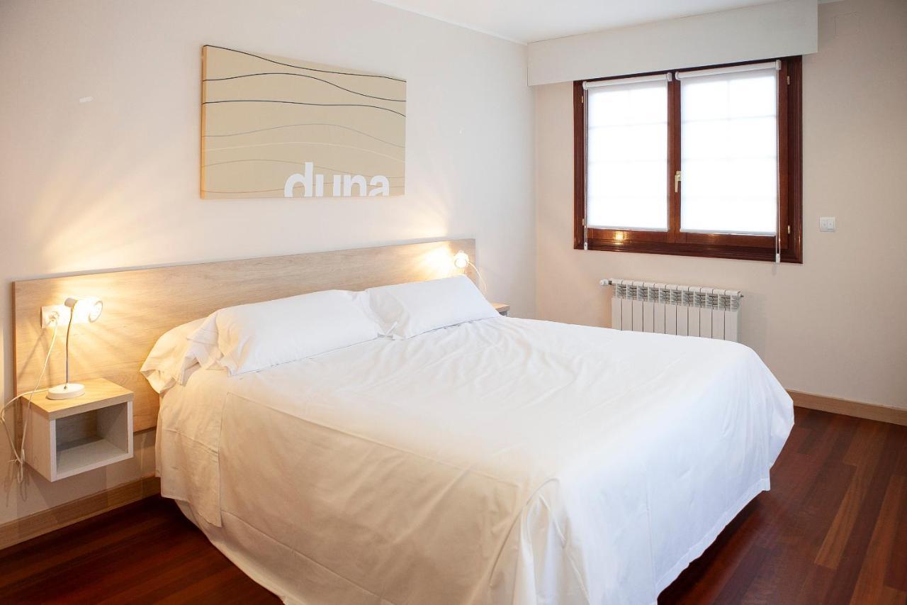 Apartamentos La Canal Soto de la Marina Exteriör bild